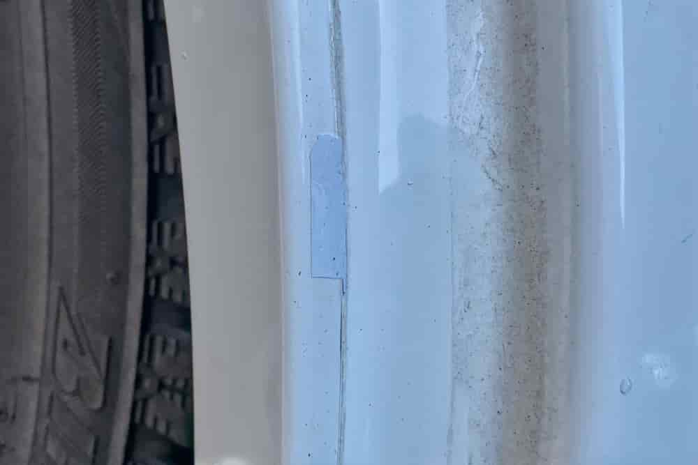 エポキシパテで補修