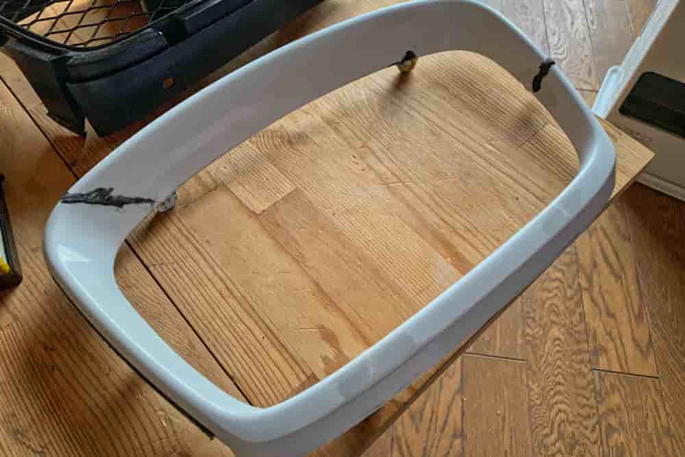 力を入れると簡単に割れる