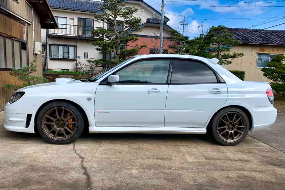 gdb-f スノータイヤ A-TEC