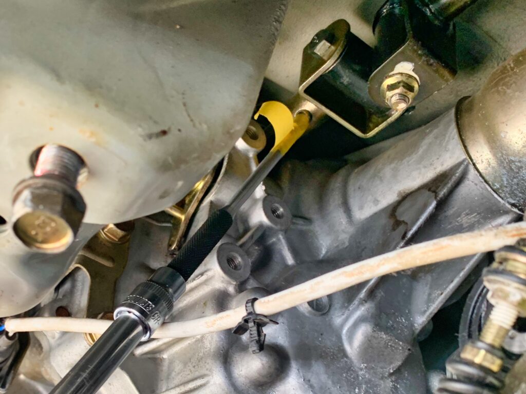 スプリングピンの挿入